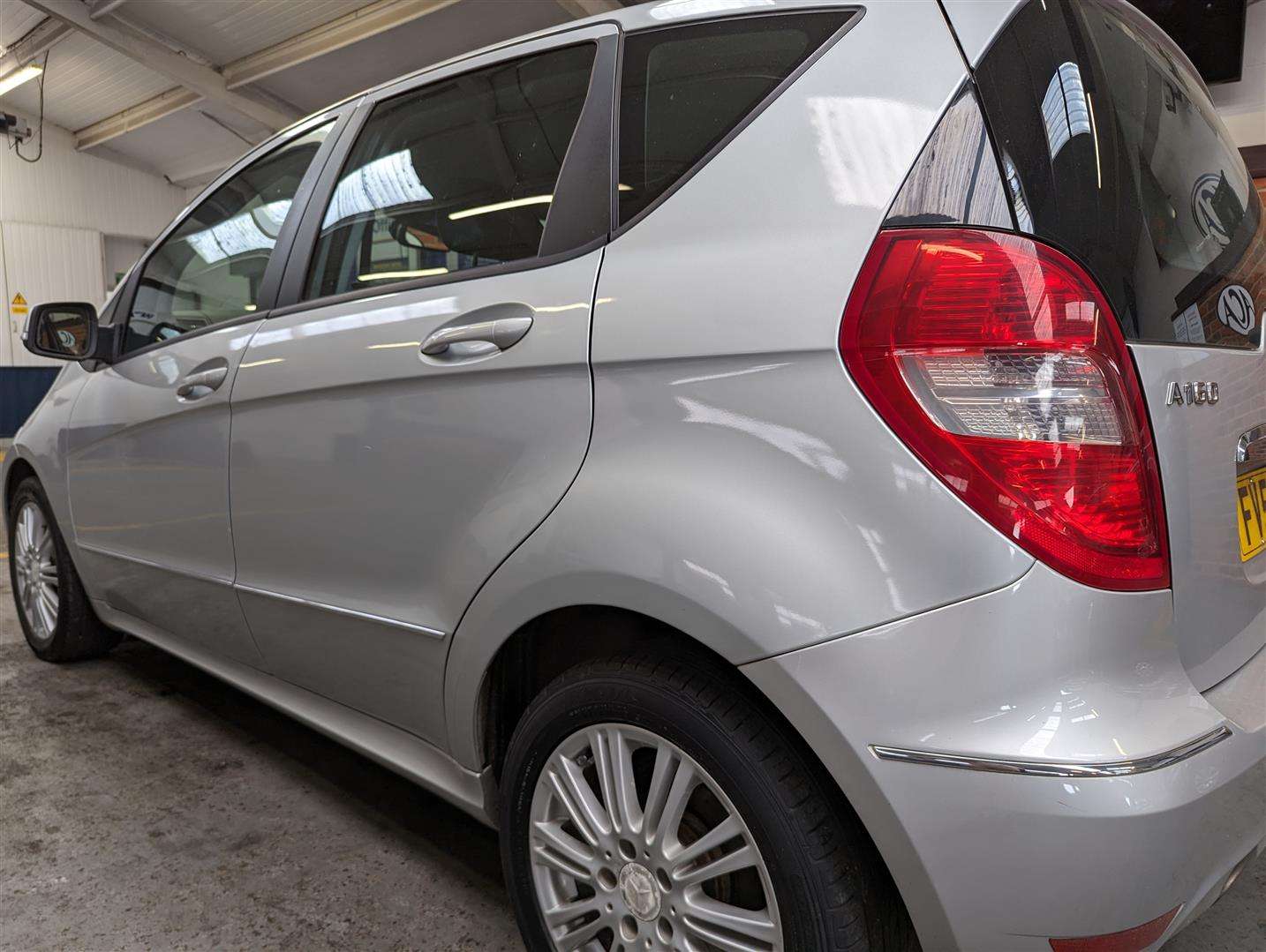 <p>2009 MERCEDES-BENZ A160 ELEGANCE SE CVT</p>