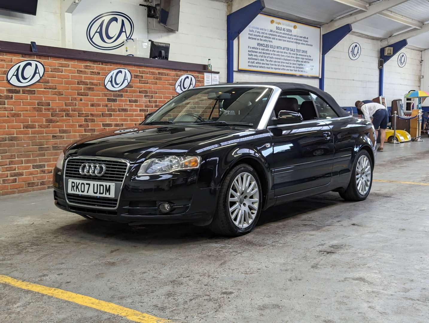 <p>2007 AUDI A4 1.8T</p>