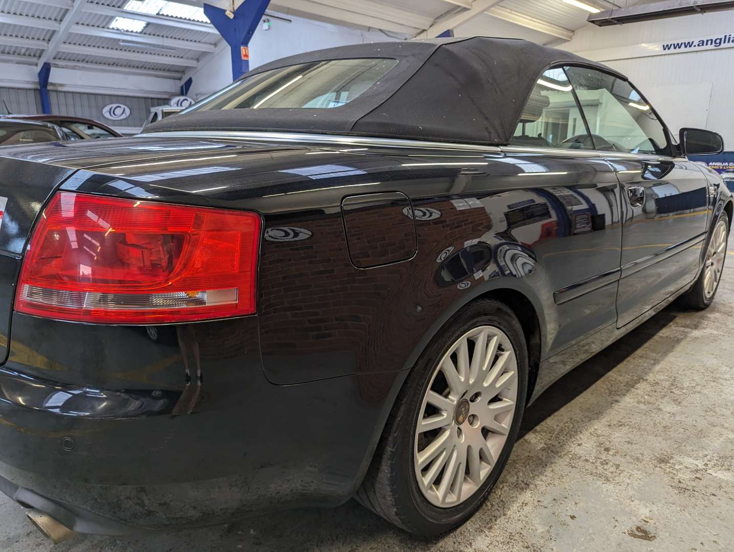 <p>2007 AUDI A4 1.8T</p>