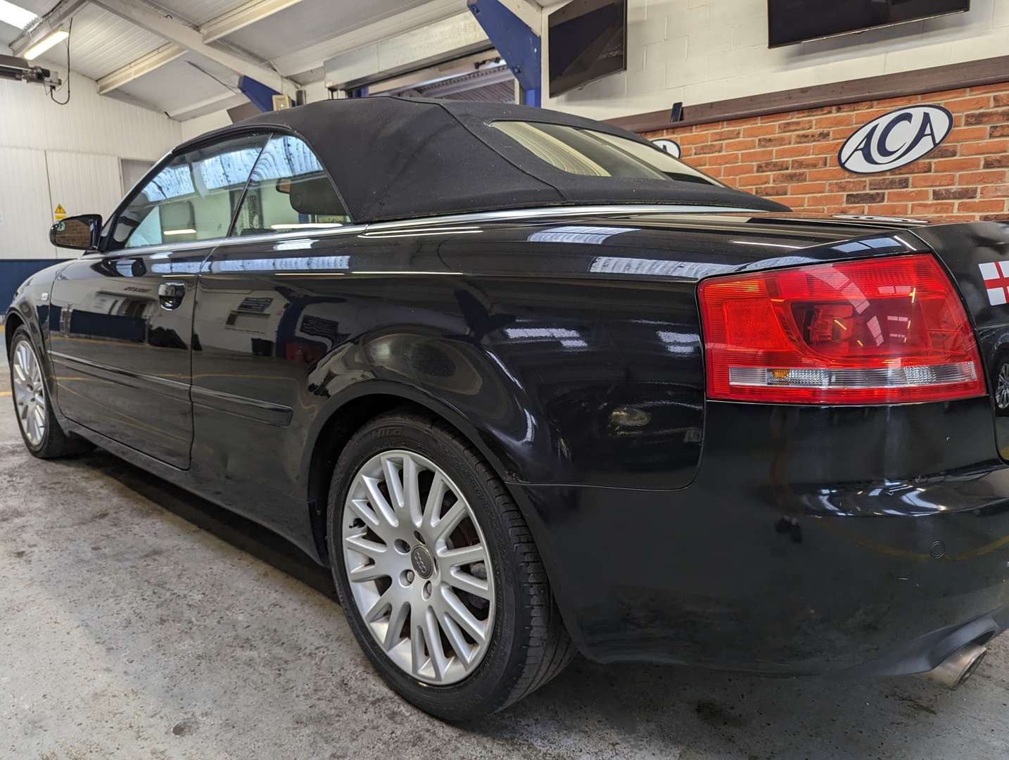 <p>2007 AUDI A4 1.8T</p>