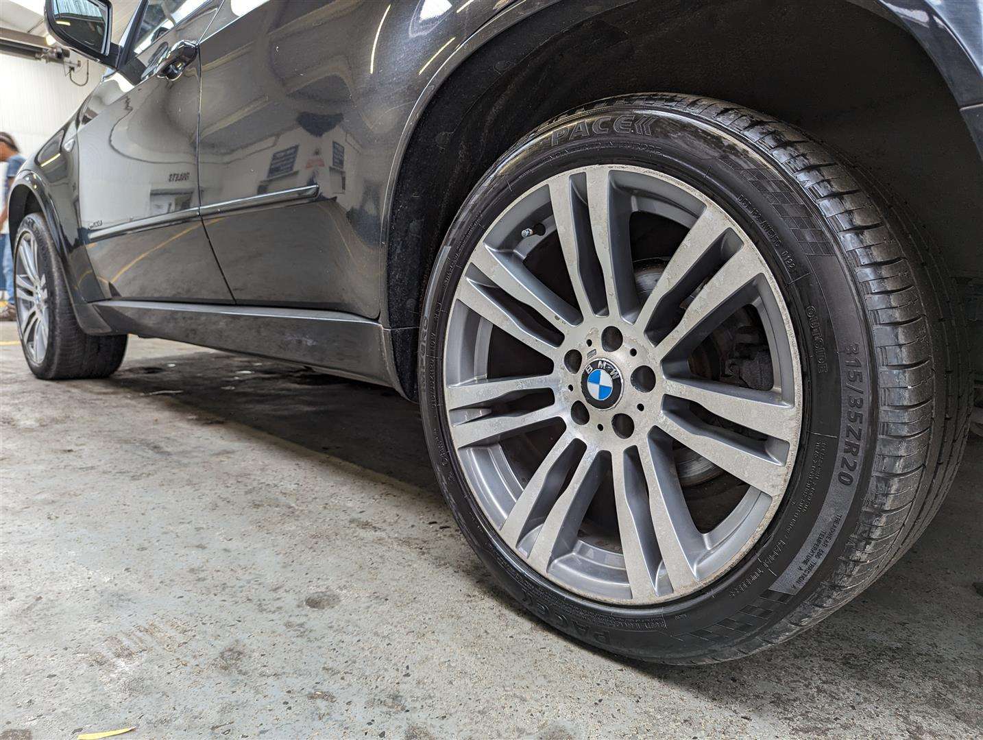 <p>2013 BMW X5 XDRIVE30D M SPORT AUTO</p>