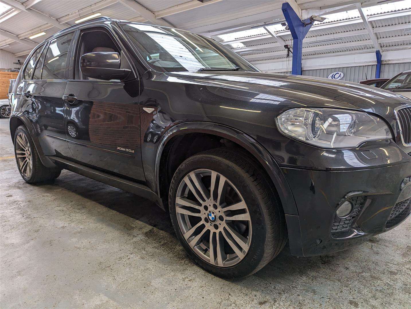 <p>2013 BMW X5 XDRIVE30D M SPORT AUTO</p>