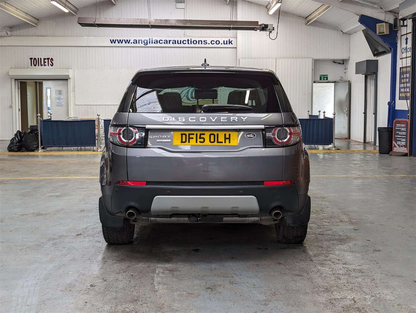 <p>2015 LAND ROVER DISCOVERY SPORT LUX HSE S</p>