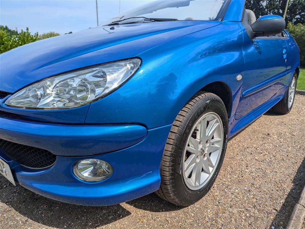 <p>2005 PEUGEOT 206 ALLURE</p>