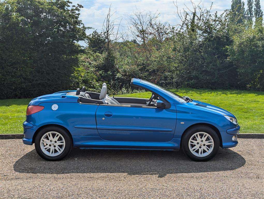 <p>2005 PEUGEOT 206 ALLURE</p>