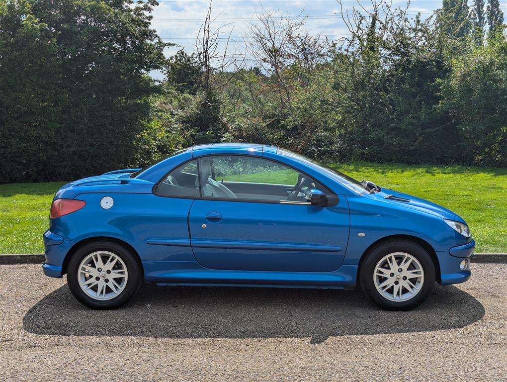 <p>2005 PEUGEOT 206 ALLURE</p>