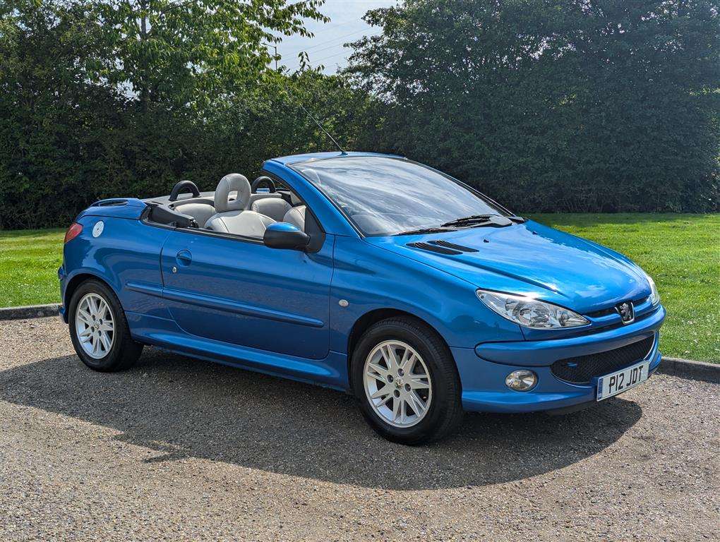 <p>2005 PEUGEOT 206 ALLURE</p>