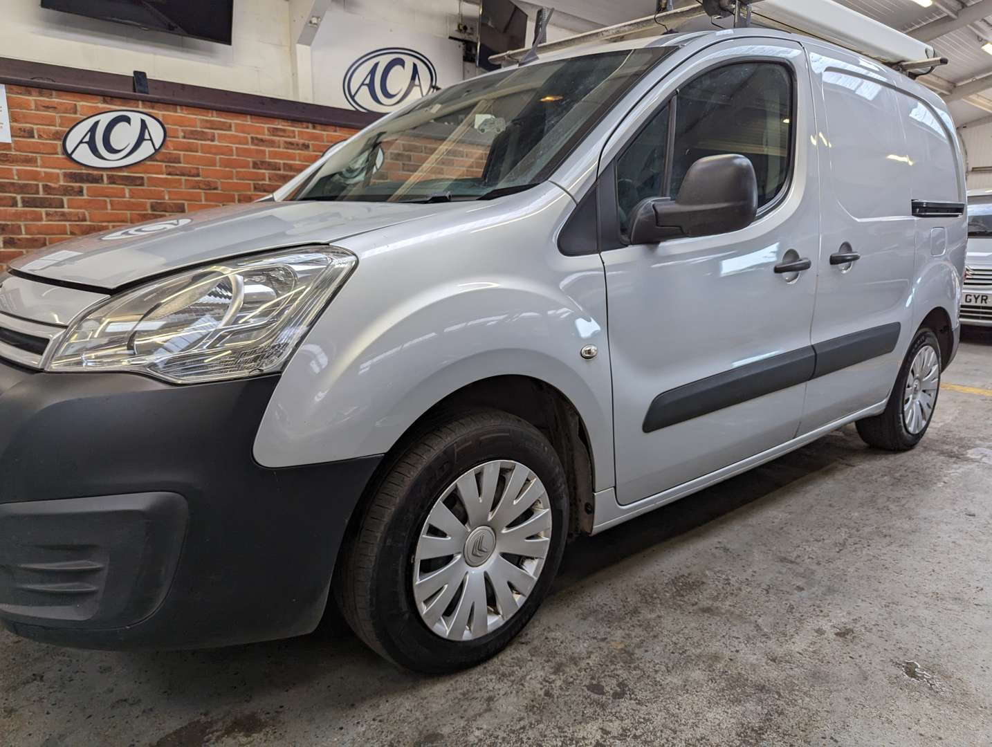 <p>2016 CITROEN BERLINGO 625 EN-PRISE BLU</p>