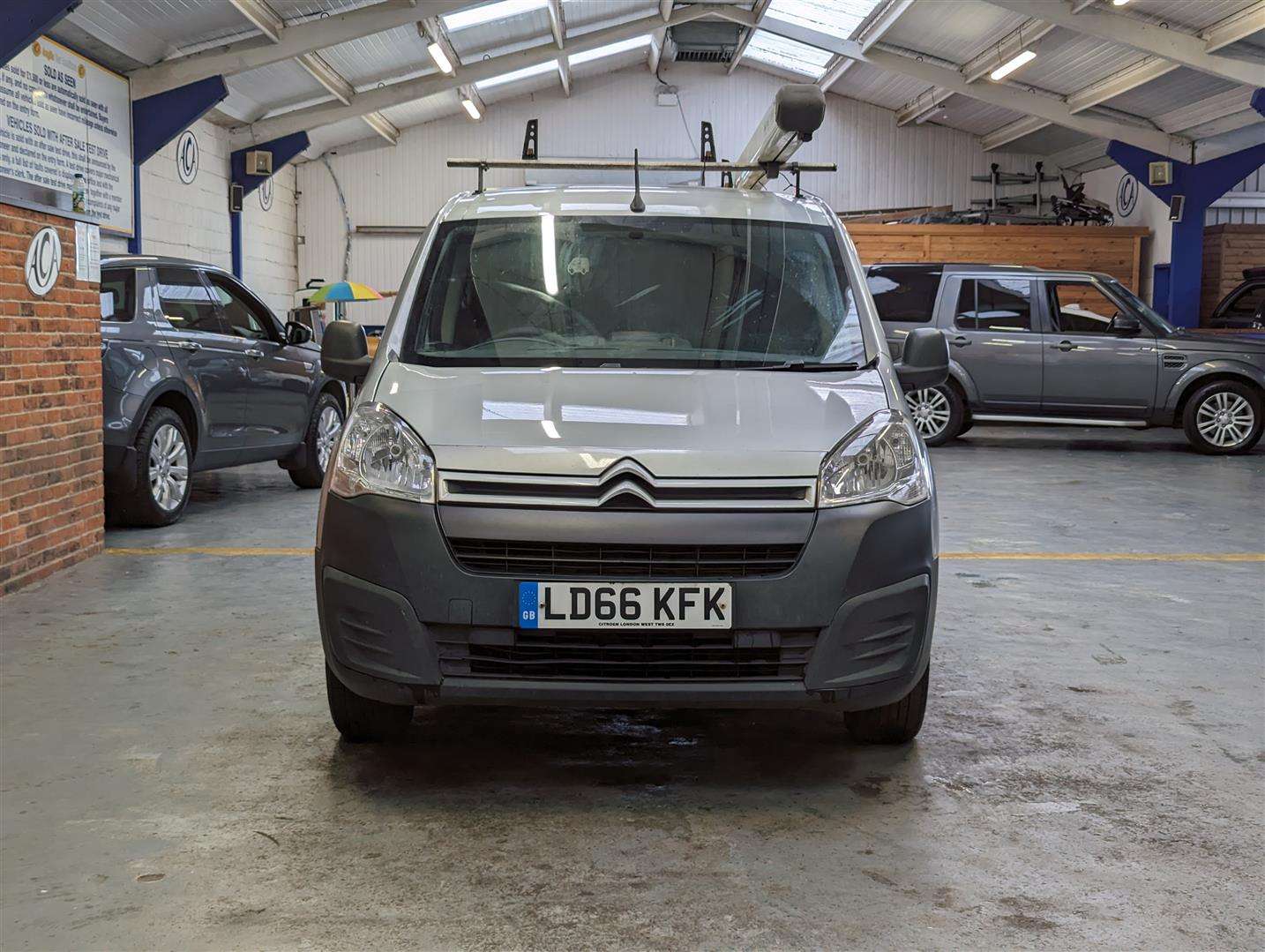 <p>2016 CITROEN BERLINGO 625 EN-PRISE BLU</p>