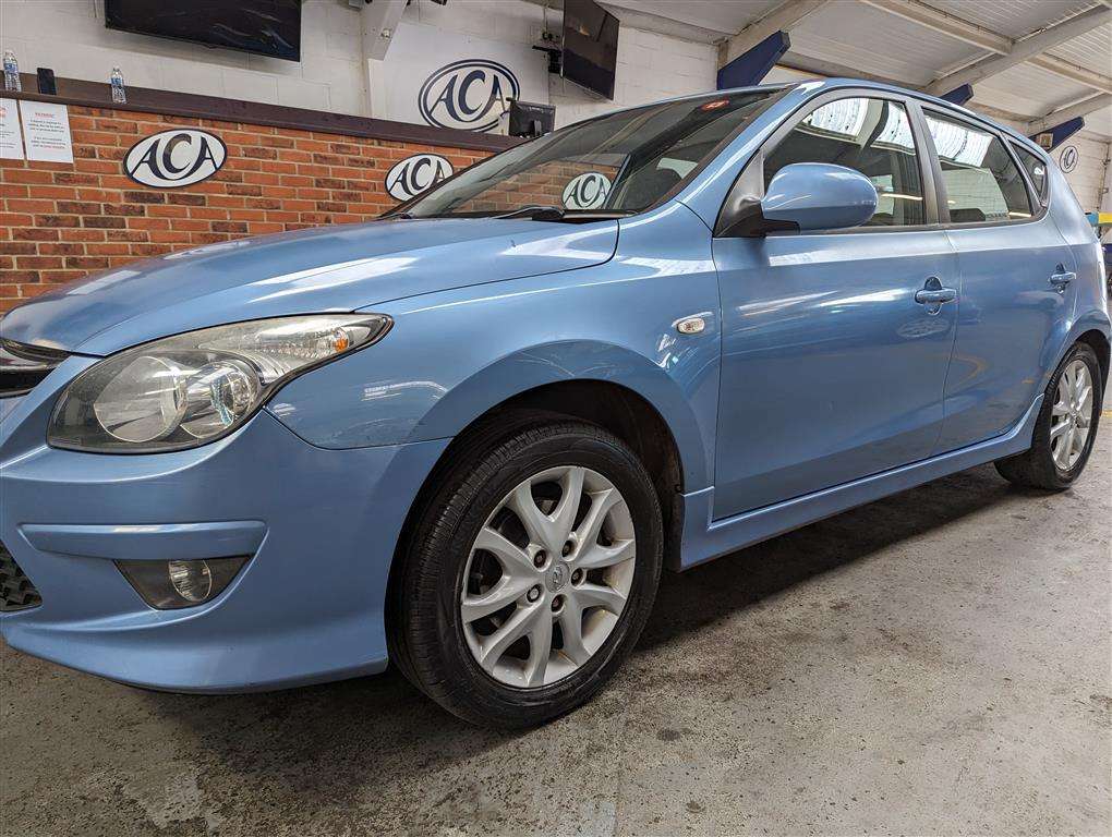 <p>2011 HYUNDAI I30 COMFORT CRDI AUTO</p>