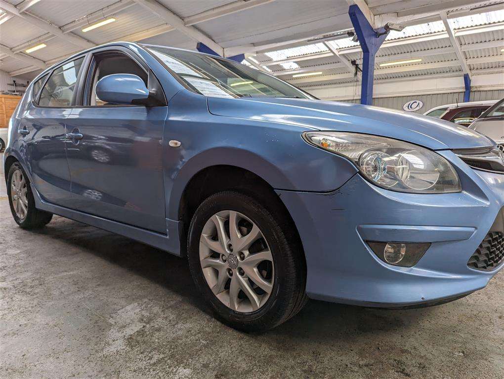 <p>2011 HYUNDAI I30 COMFORT CRDI AUTO</p>