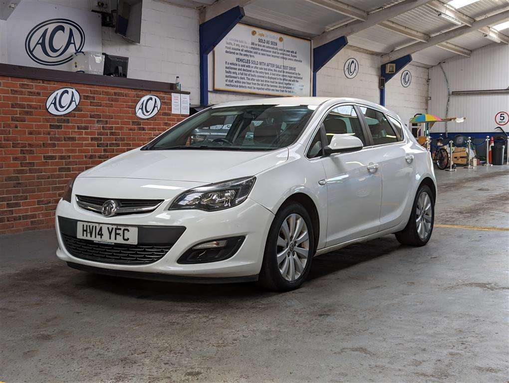 <p>2014 VAUXHALL ASTRA TECH LINE CDTI ECOF</p>