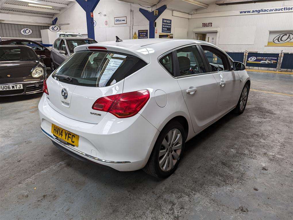 <p>2014 VAUXHALL ASTRA TECH LINE CDTI ECOF</p>