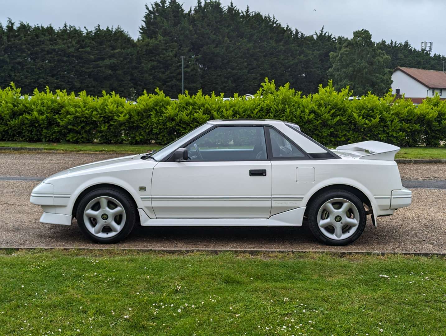 <p>1990 TOYOTA MR2&nbsp;</p>