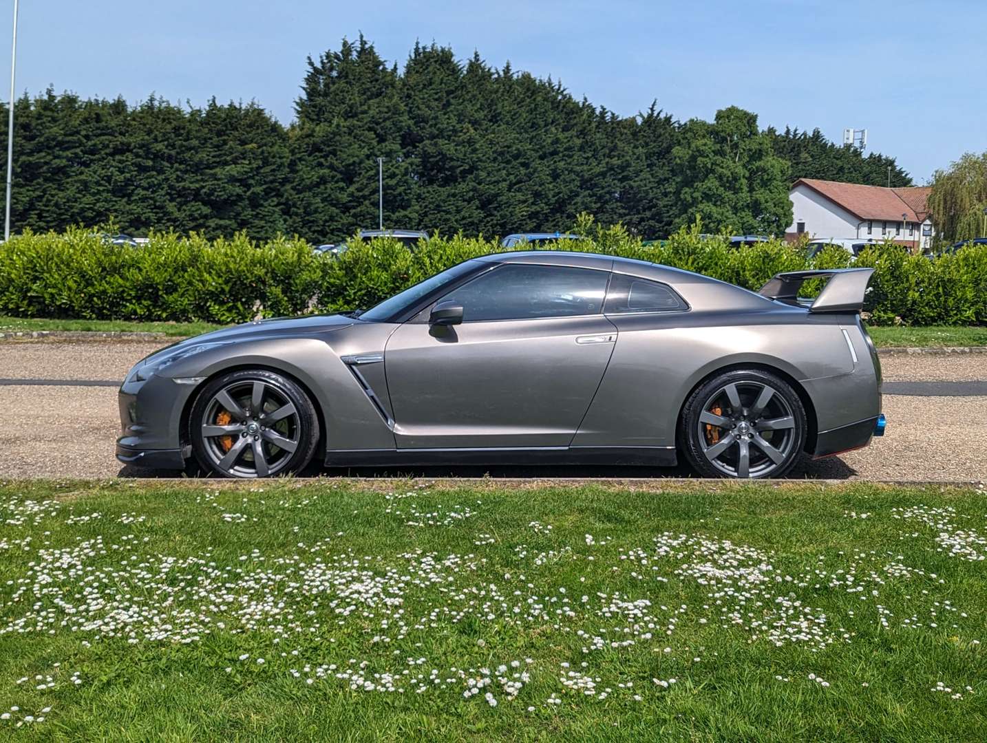 <p>2009 NISSAN GT-R BLACK EDITION S-A</p>