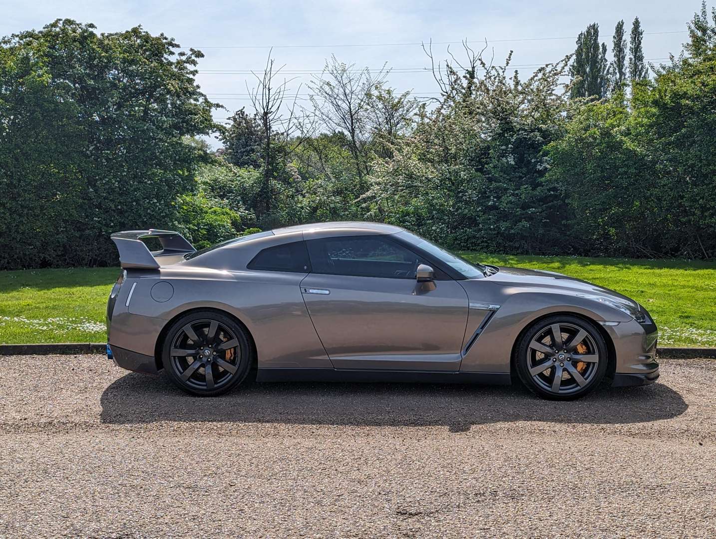 <p>2009 NISSAN GT-R BLACK EDITION S-A</p>