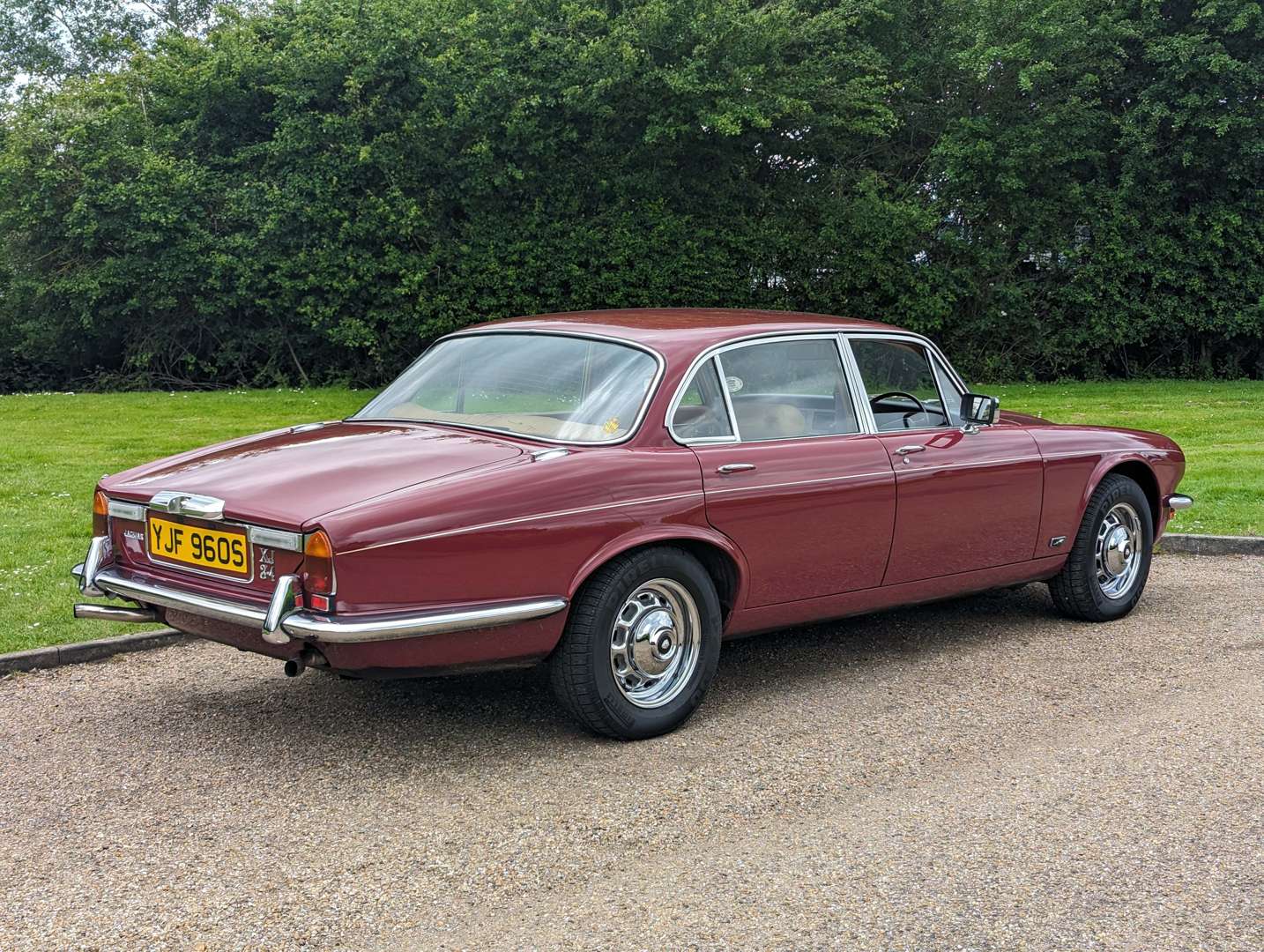 <p>1977 JAGUAR XJ 3.4 AUTO&nbsp;</p>