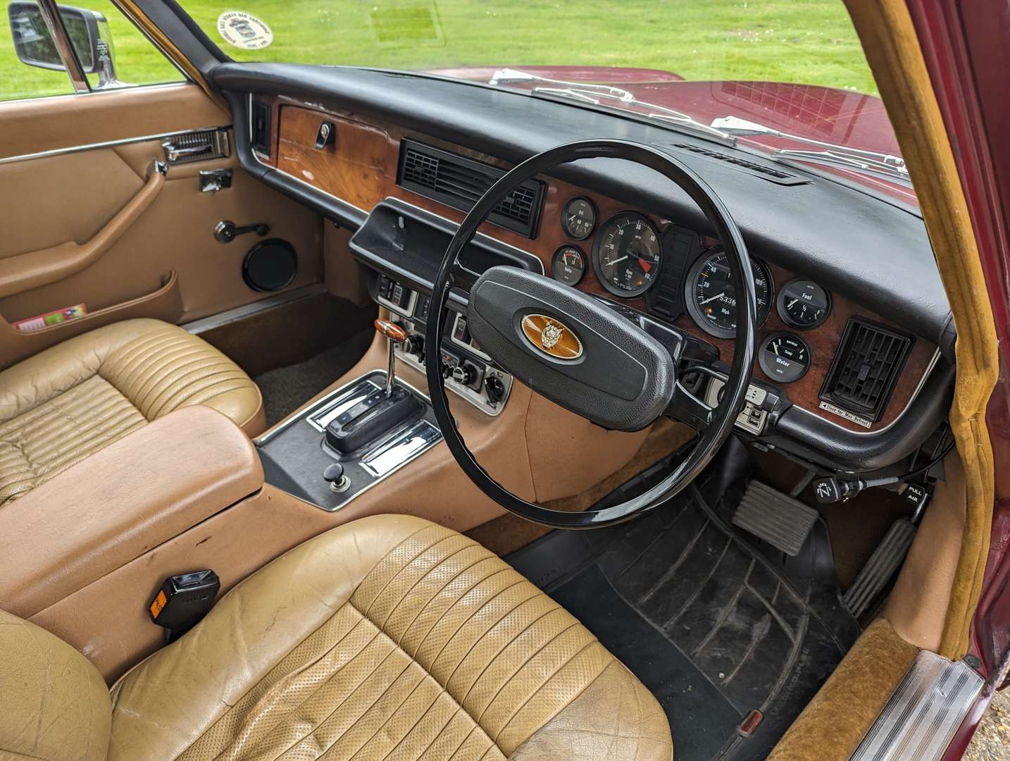 <p>1977 JAGUAR XJ 3.4 AUTO&nbsp;</p>