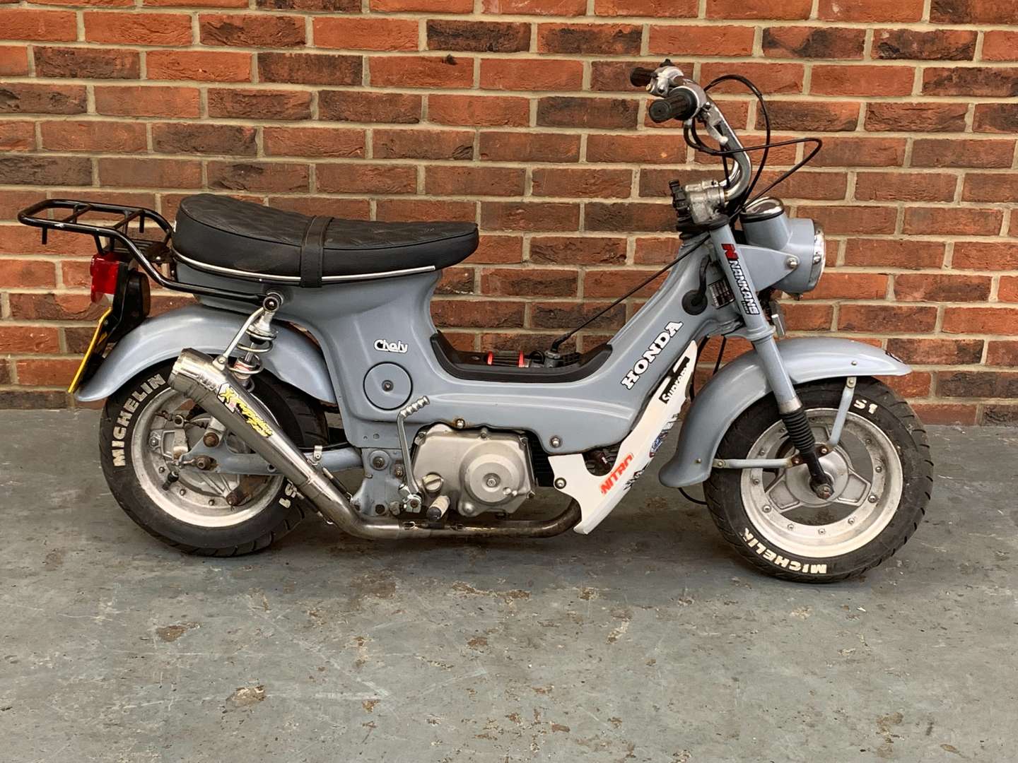 <p>1982 HONDA CHALY</p>