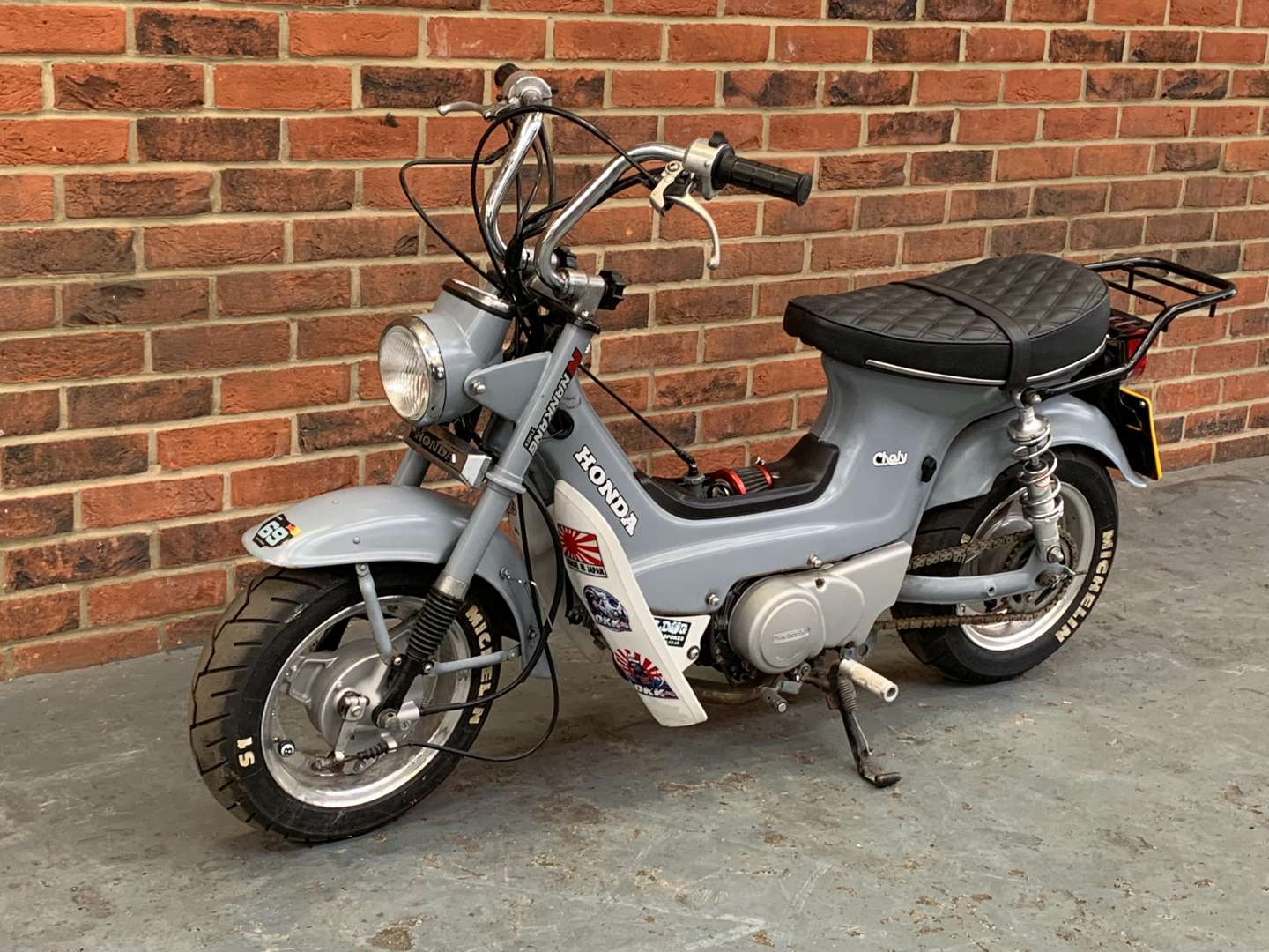 <p>1982 HONDA CHALY</p>