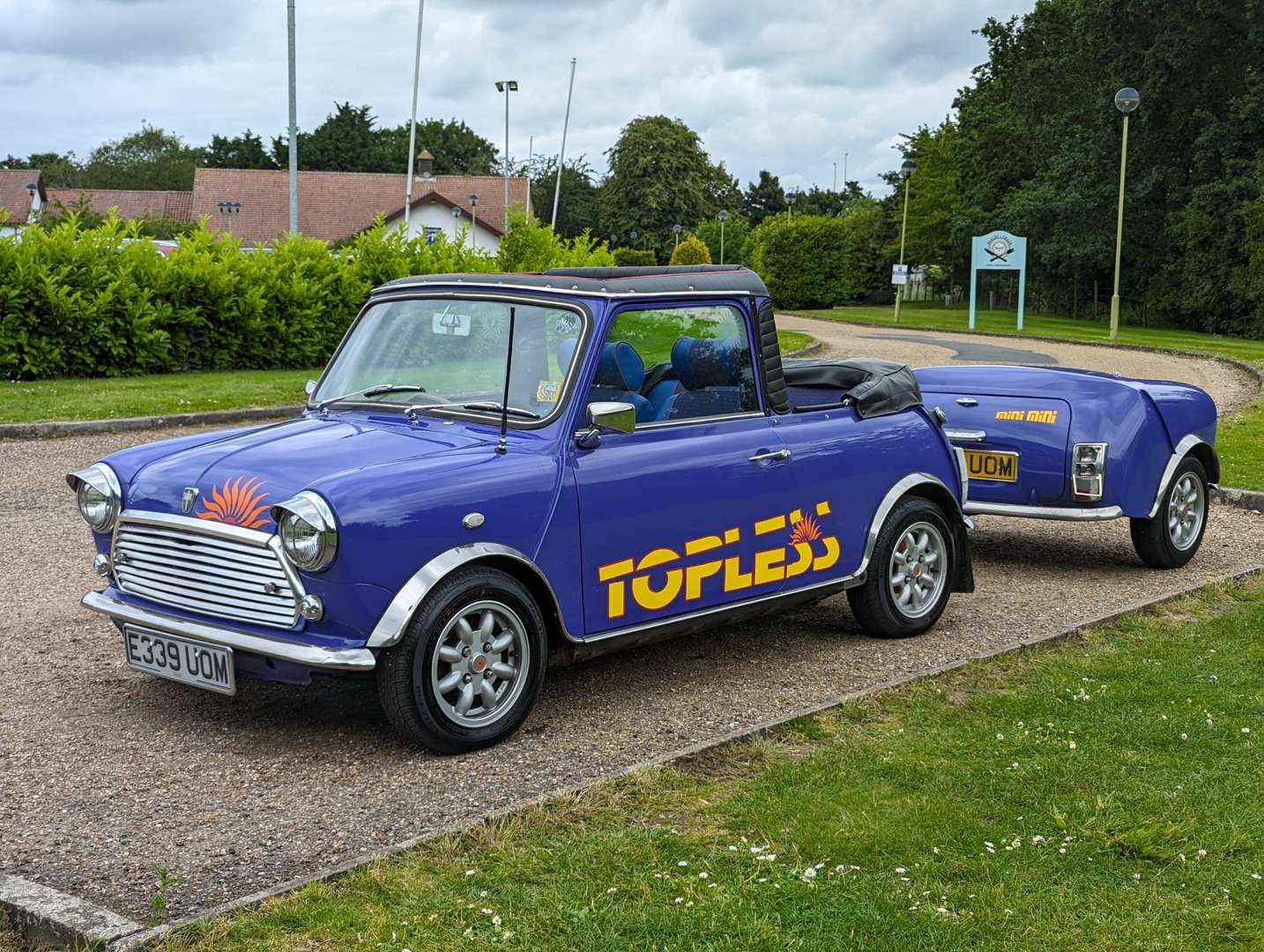 <p>1988 AUSTIN MINI TOPLESS&nbsp;</p>