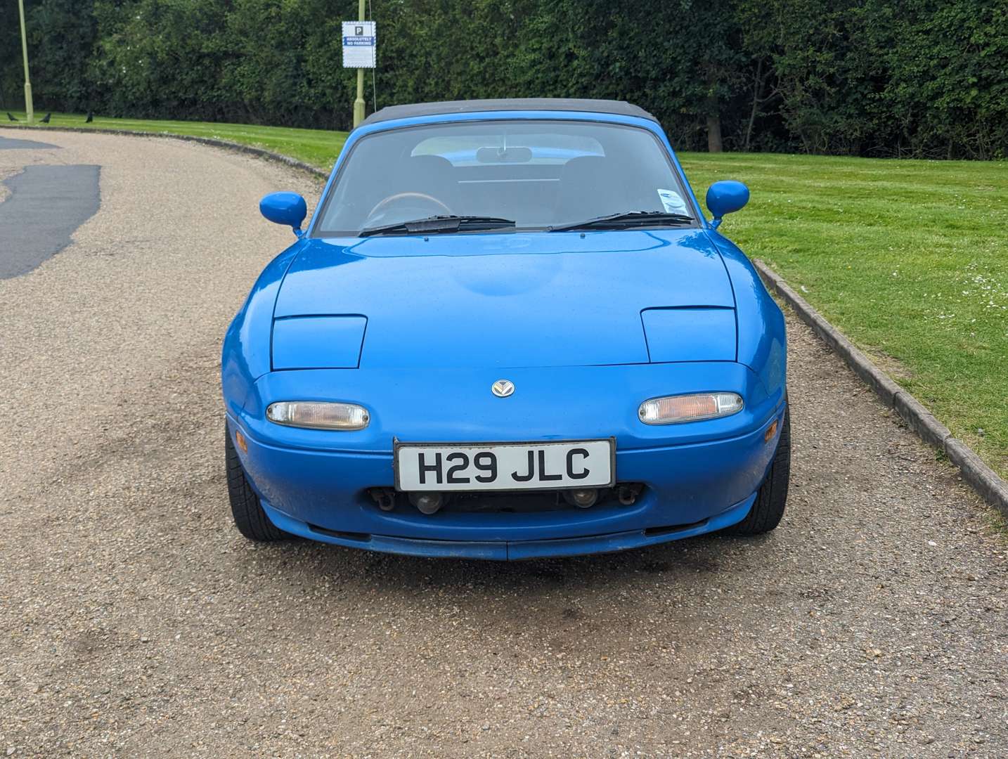 <p>1991 MAZDA MX-5</p>