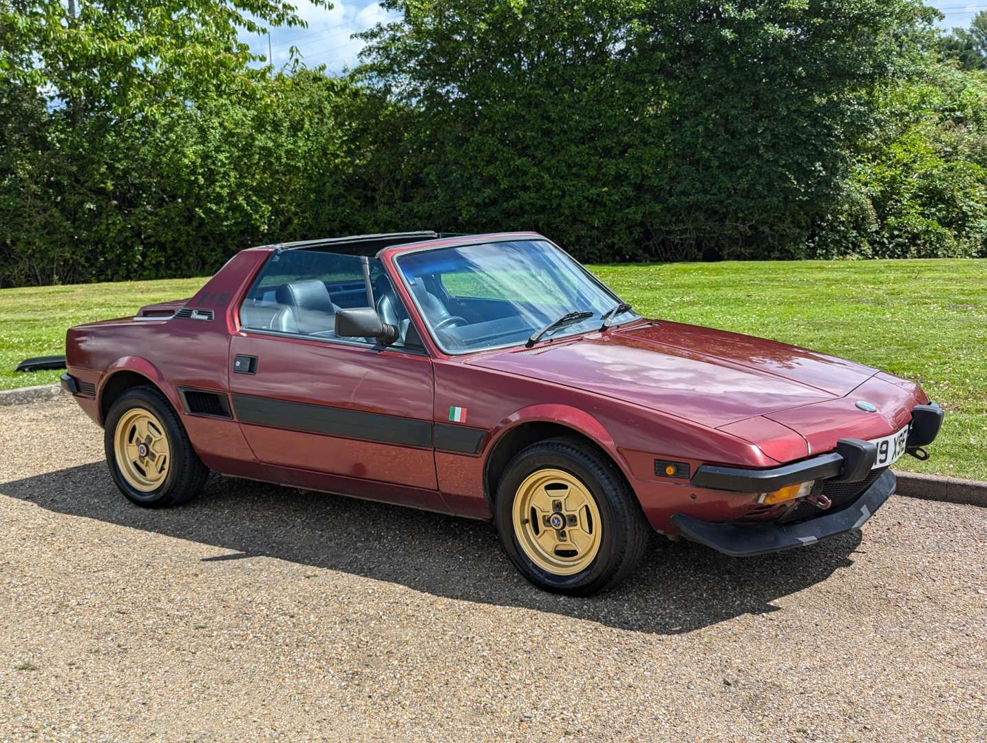 <p>1988 FIAT X1/9</p>