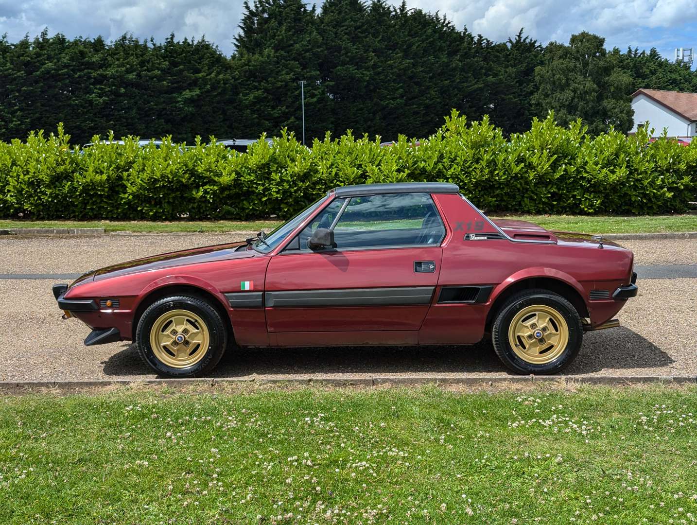 <p>1988 FIAT X1/9</p>