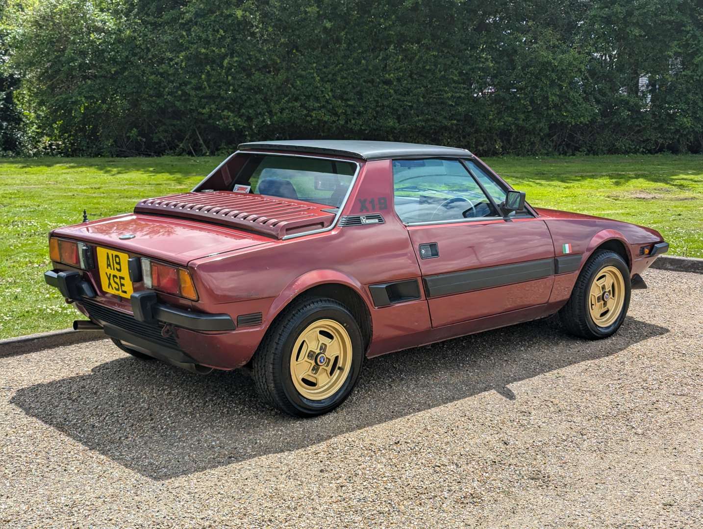 <p>1988 FIAT X1/9</p>