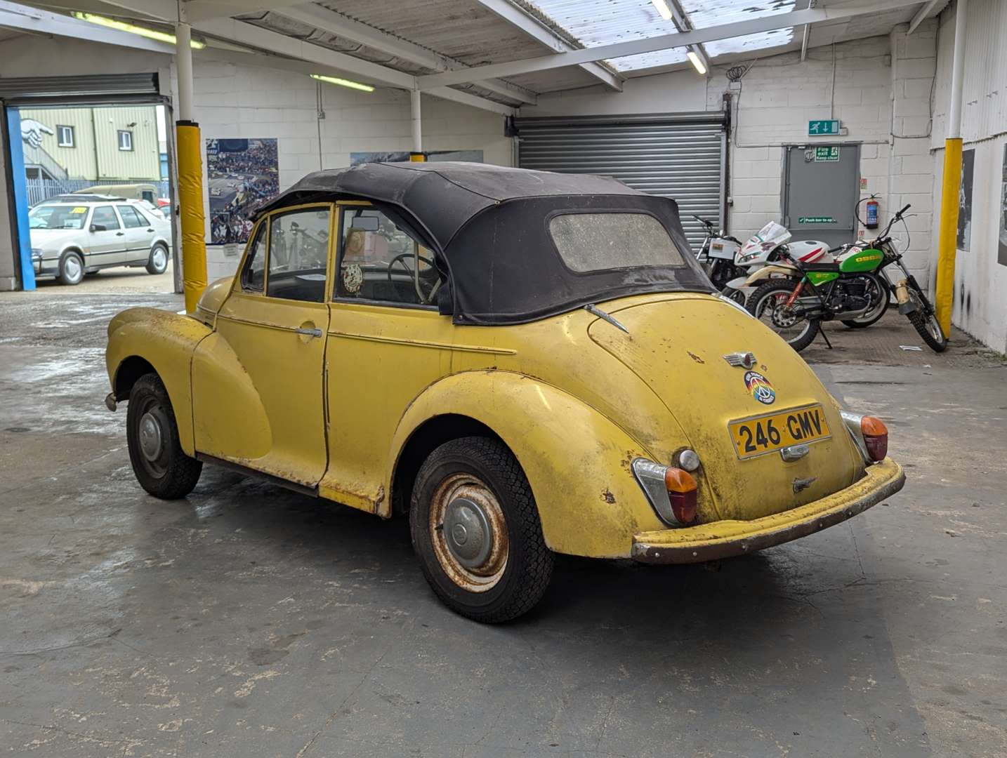 <p>1955 MORRIS MINOR CONVERTIBLE&nbsp;</p>