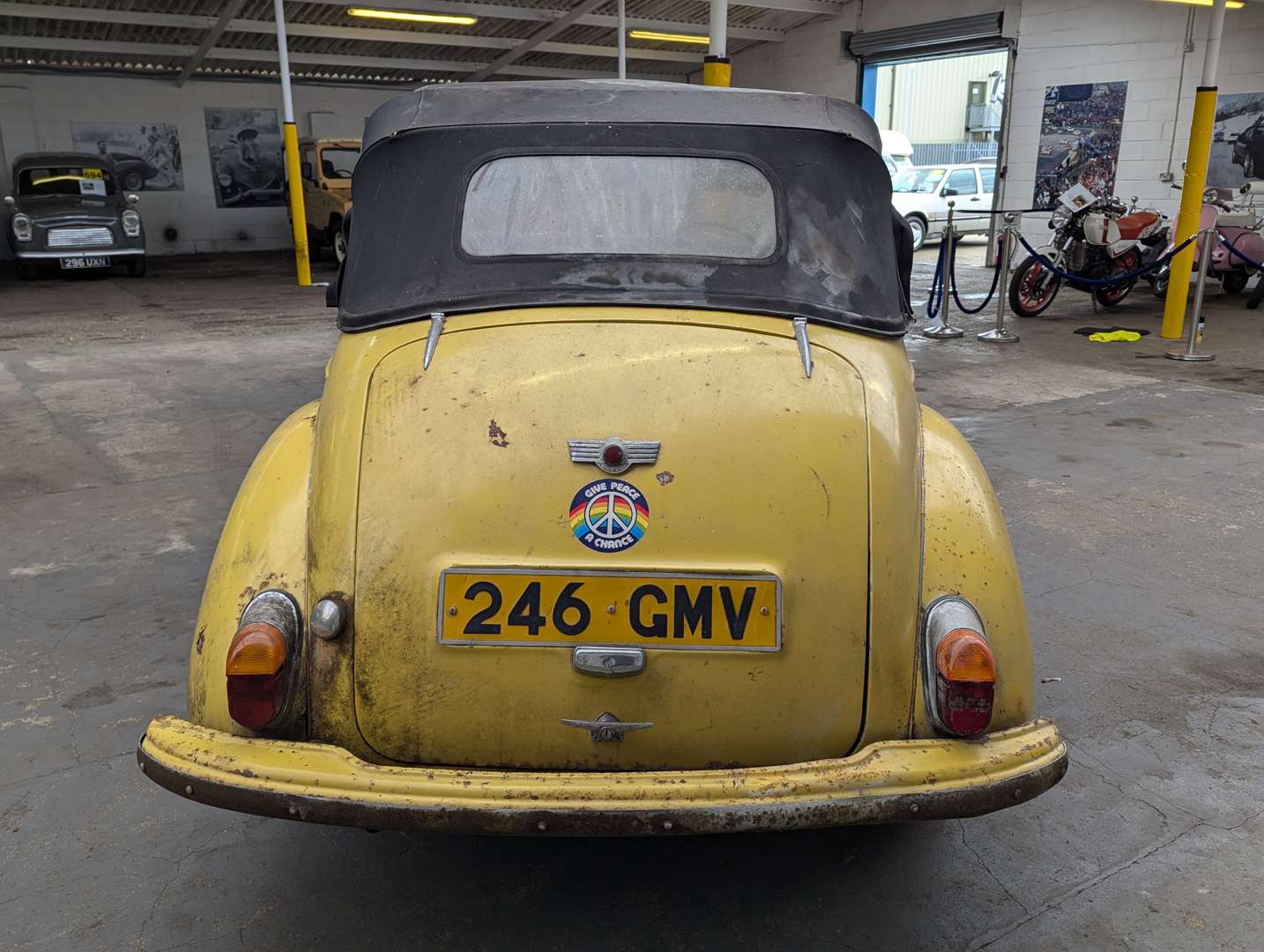 <p>1955 MORRIS MINOR CONVERTIBLE&nbsp;</p>