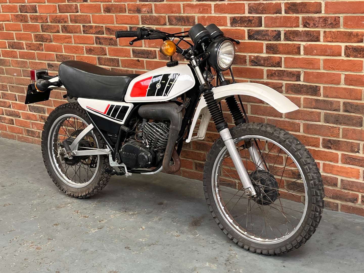 <p>1981 YAMAHA DT125 MX</p>