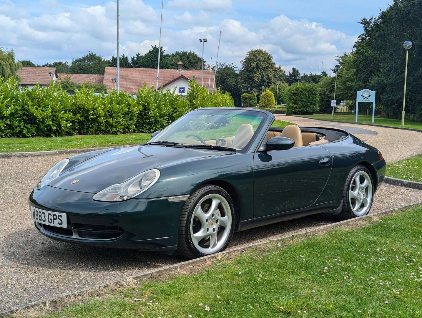 <p>2000 PORSCHE (996) 911 C4 3.4 TIPTRONIC S CONVERTIBLE&nbsp;</p>