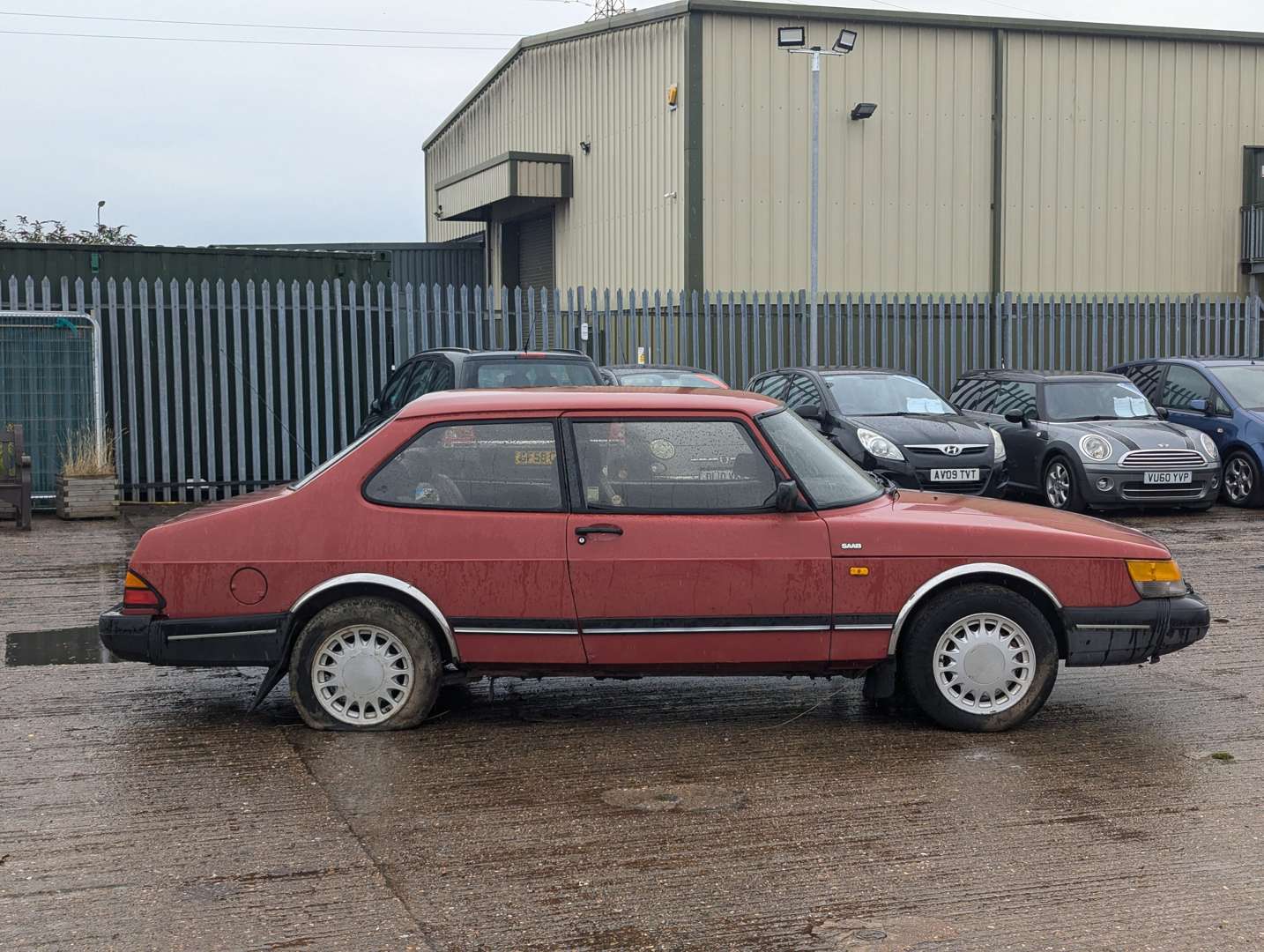 <p>1990 SAAB 900 I&nbsp;</p>