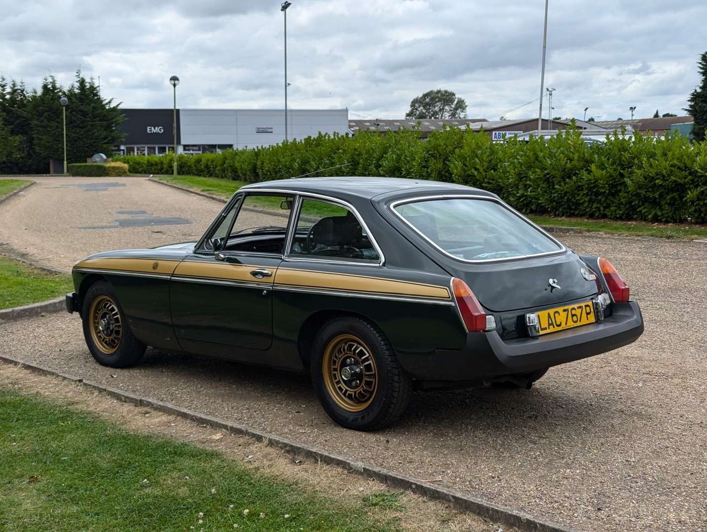 <p>1975 MG B GT JUBILEE&nbsp;</p>