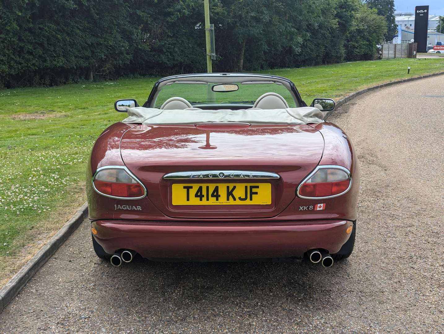 <p>1999 JAGUAR XK8 4.0 CONVERTIBLE AUTO</p>