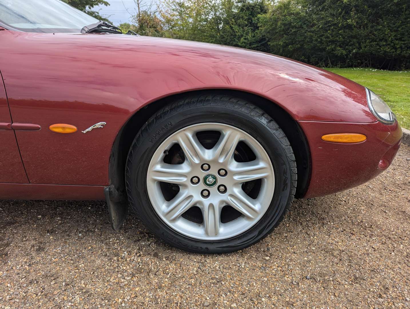 <p>1999 JAGUAR XK8 4.0 CONVERTIBLE AUTO</p>