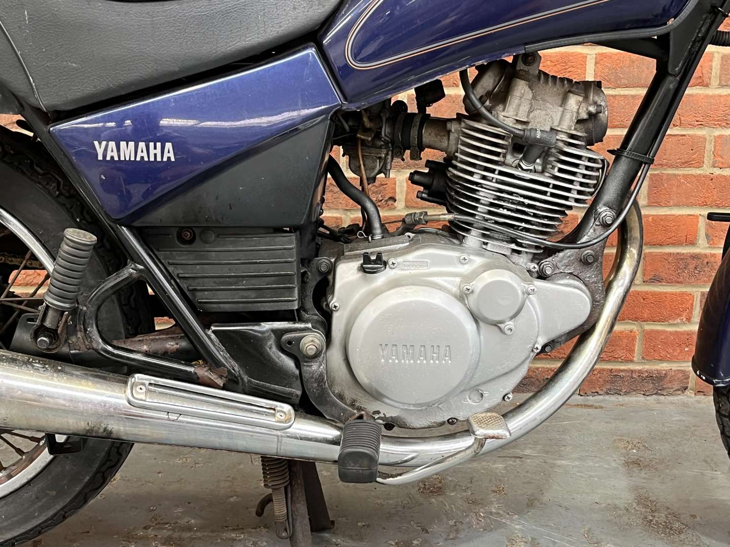 <p>1999 YAMAHA SR125</p>