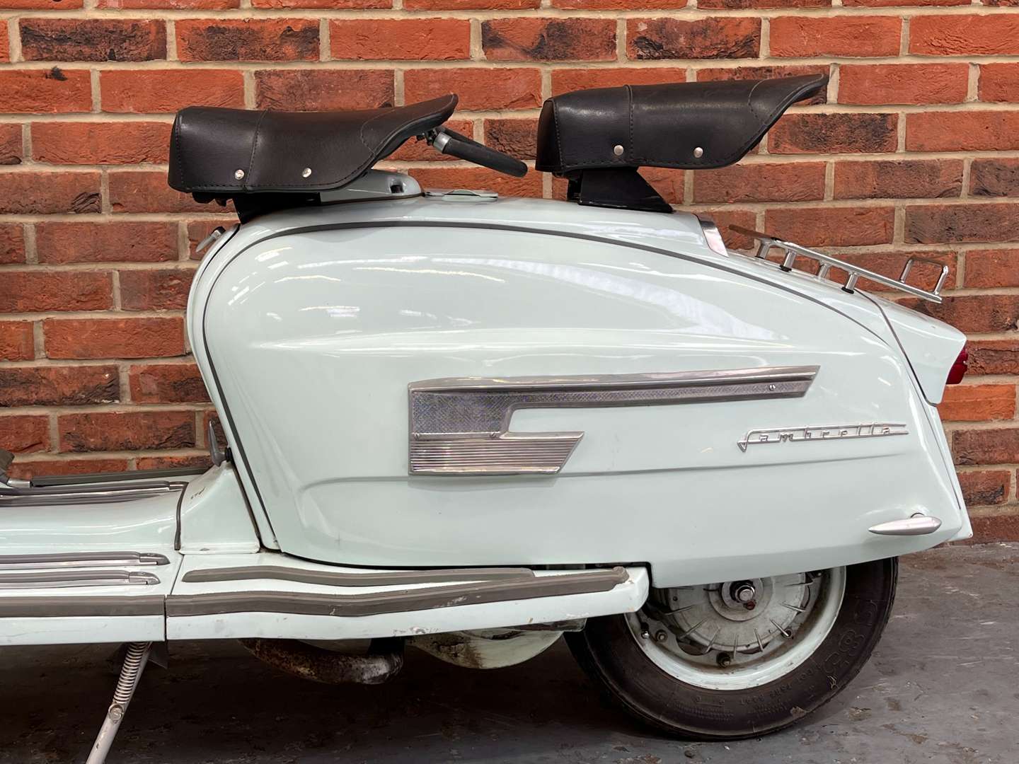 <p>1963 LAMBRETTA Li125</p>