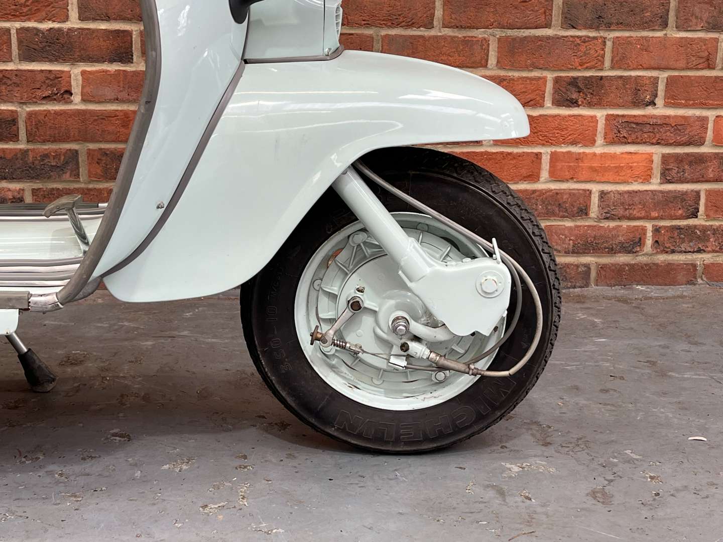 <p>1963 LAMBRETTA Li125</p>