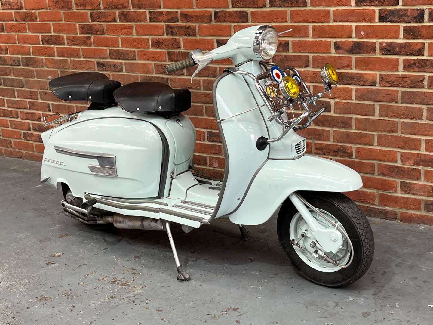 <p>1963 LAMBRETTA Li125</p>