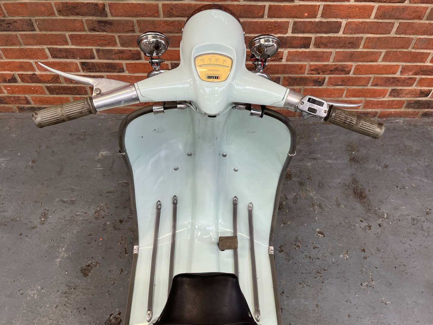 <p>1963 LAMBRETTA Li125</p>