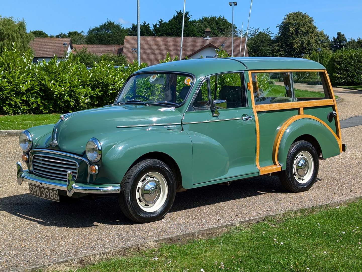 <p>1969 MORRIS MINOR TRAVELLER</p>