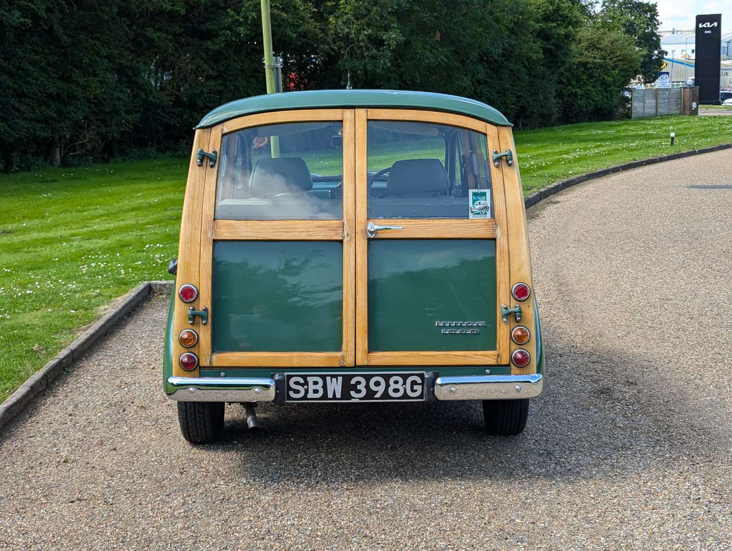 <p>1969 MORRIS MINOR TRAVELLER</p>