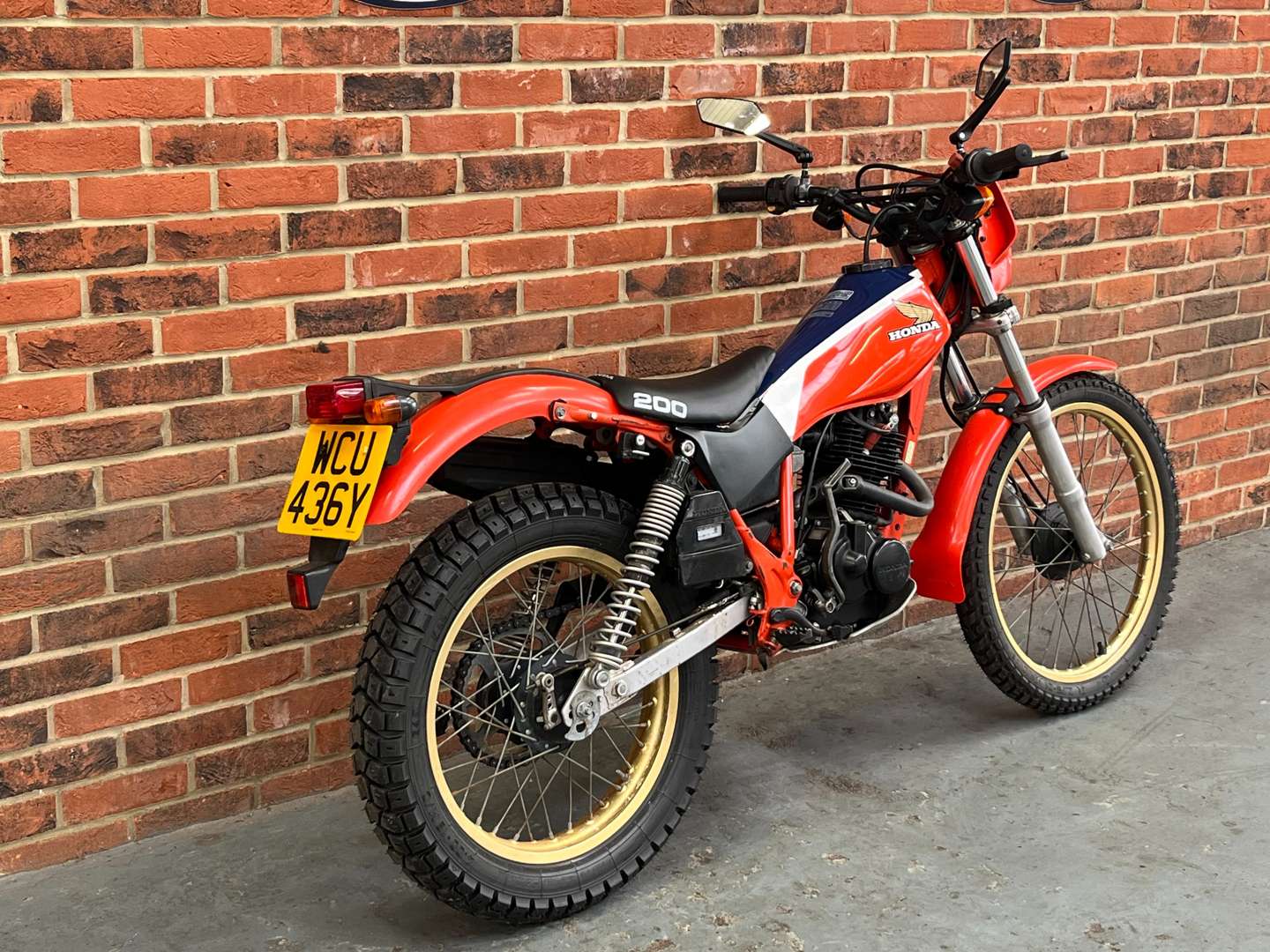 <p>1983 HONDA TLR 200 TRIALS BIKE</p>