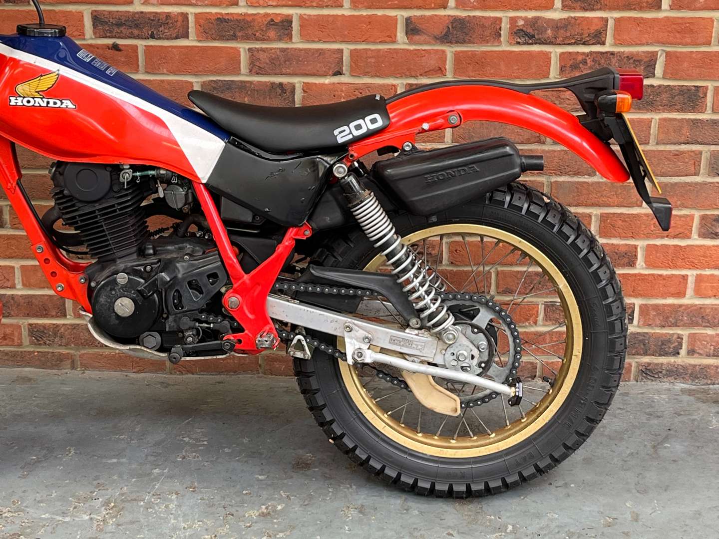 <p>1983 HONDA TLR 200 TRIALS BIKE</p>