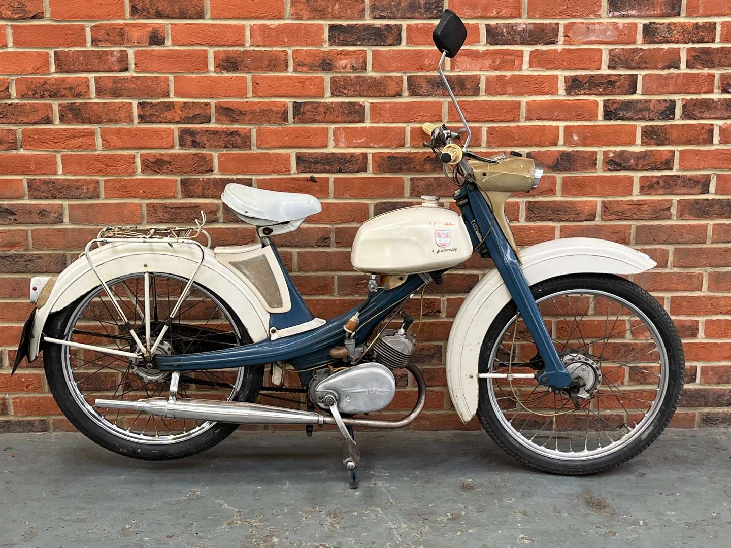 <p>1964 NSU QUICKLY 50CC</p>