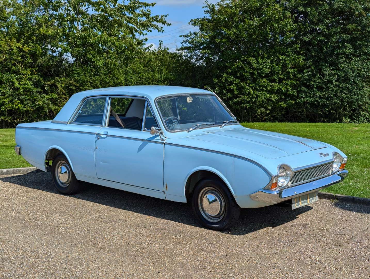 <p>1966 FORD CORSAIR&nbsp;</p>