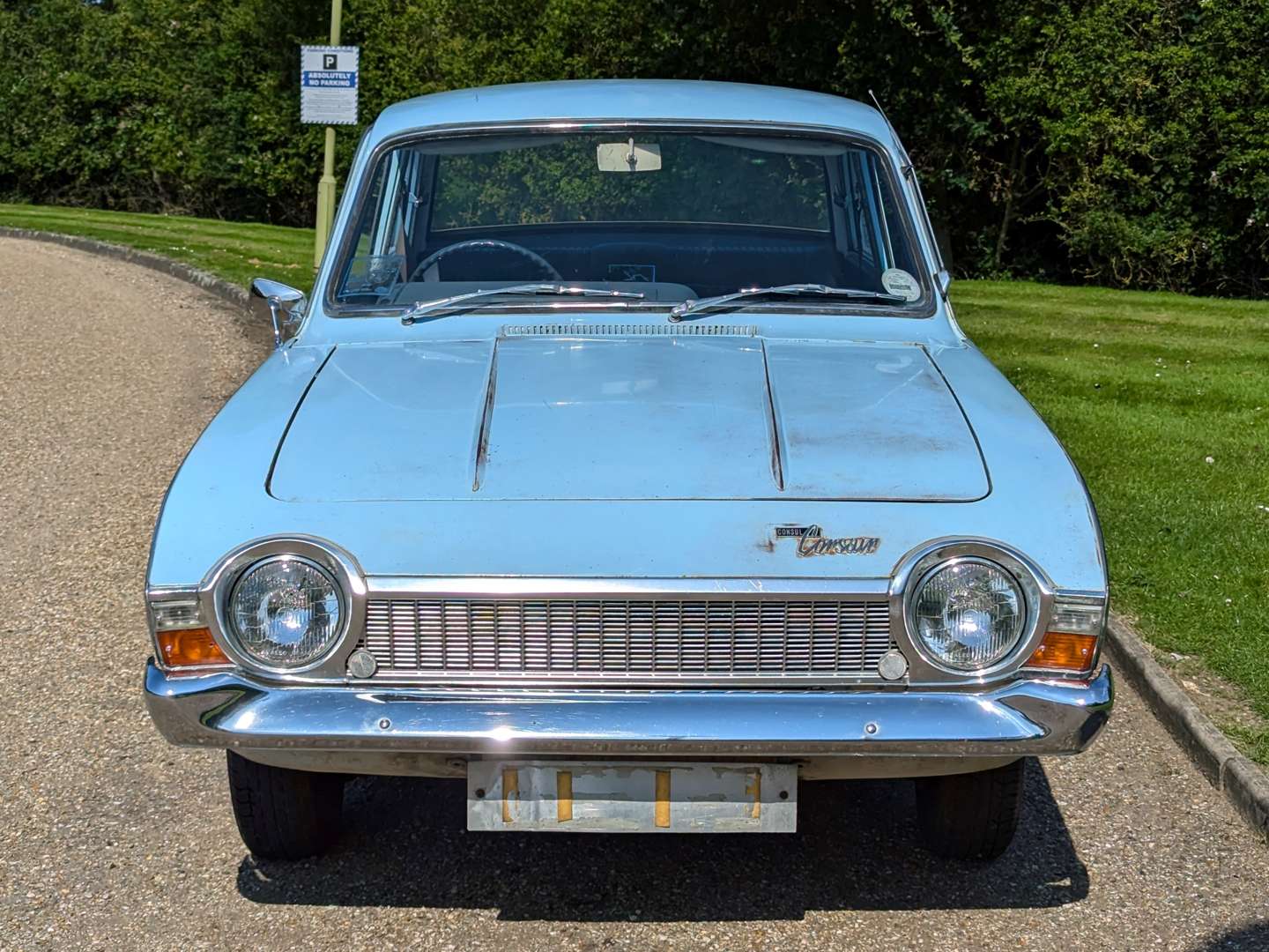 <p>1966 FORD CORSAIR&nbsp;</p>