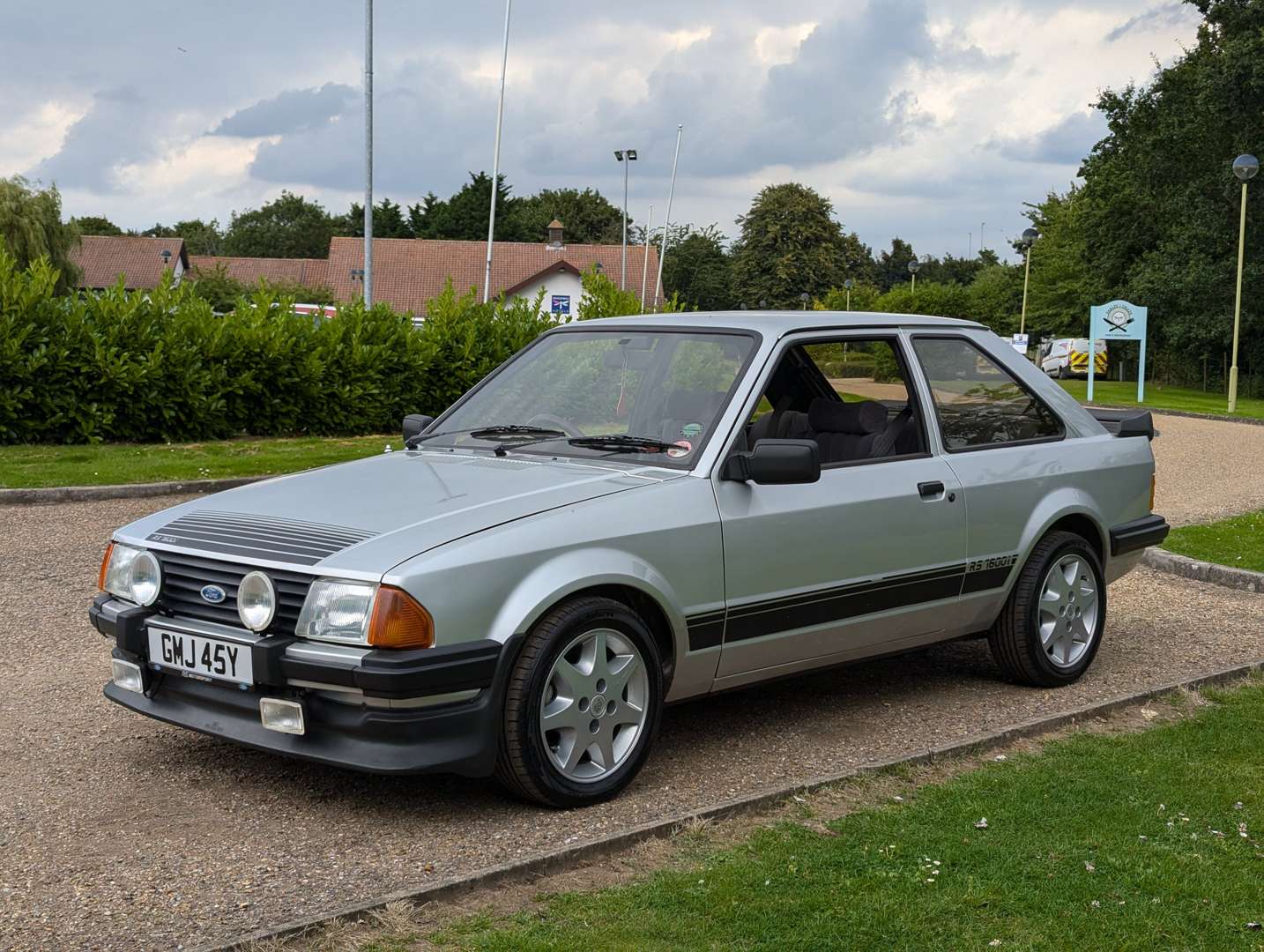 <p>1982 FORD ESCORT RS 1600I</p>